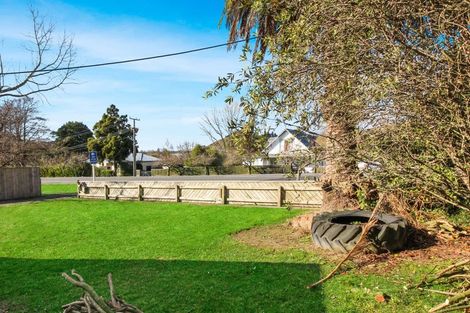 Photo of property in 34 Milne Street, Hunterville, 4730