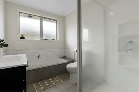 Photo of property in 11 Harakeke Way, Papamoa Beach, Te Puke, 3187