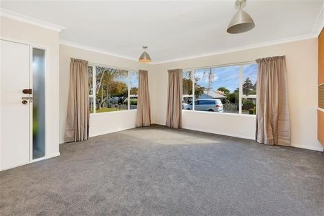 Photo of property in 1/5 Ryburn Road, Mount Wellington, Auckland, 1062