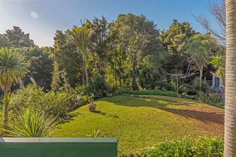 Photo of property in 181 Glenfield Road, Hillcrest, Auckland, 0627