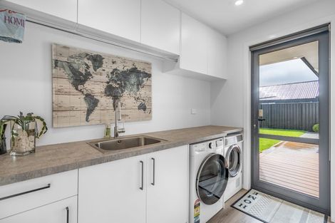 Photo of property in 10 Barker Place, Waikiwi, Invercargill, 9810