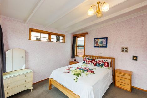 Photo of property in 27 Parkland Crescent, Terrace End, Palmerston North, 4410