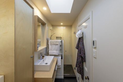 Photo of property in 69 Austin Street, Mount Victoria, Wellington, 6011