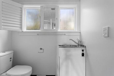 Photo of property in 59a Wairakei Road, Bryndwr, Christchurch, 8052