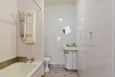 Photo of property in 62 Herald Street, Berhampore, Wellington, 6023