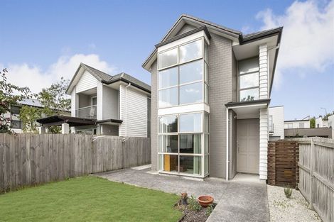 Photo of property in 49 Phar Lap Crescent, Takanini, 2112