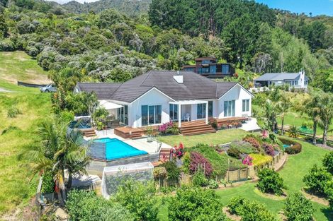 Photo of property in 11 Ngarimu Heights Row, Ngarimu Bay, Thames, 3575