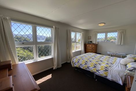 Photo of property in 18 Howard Street, Macandrew Bay, Dunedin, 9014