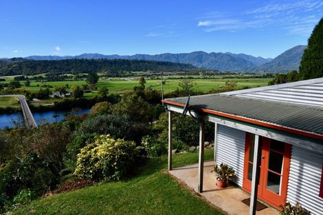 Photo of property in 6 Arapito Road, Karamea, 7893