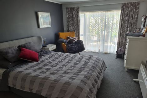 Photo of property in 24b Dorset Crescent, Hokowhitu, Palmerston North, 4410
