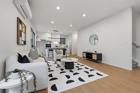 Photo of property in 72a Sycamore Drive, Sunnynook, Auckland, 0620