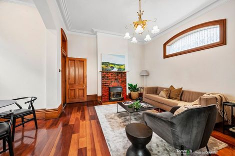 Photo of property in 46 Roxburgh Street, Mount Victoria, Wellington, 6011
