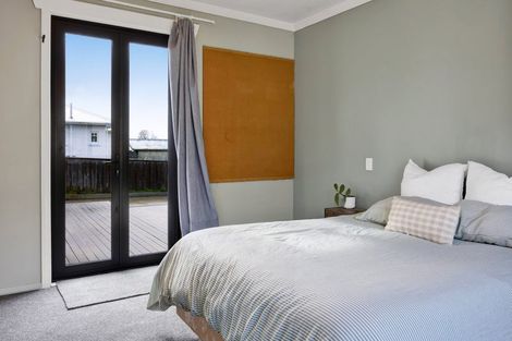 Photo of property in 15 Craig Street, Stratford, 4332