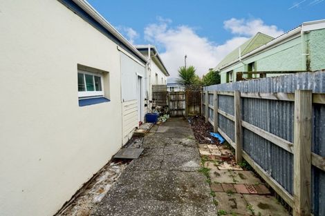 Photo of property in 49 Riddlers Crescent, Petone, Lower Hutt, 5012