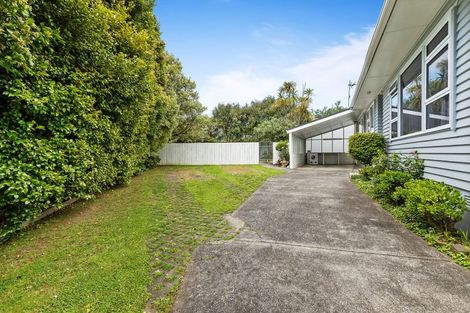 Photo of property in 6 Lidcombe Place, Avondale, Auckland, 1026