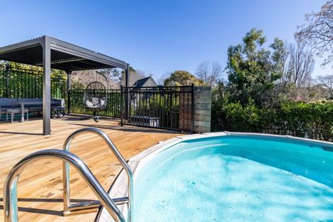Photo of property in 73 James Cook Street, Havelock North, 4130