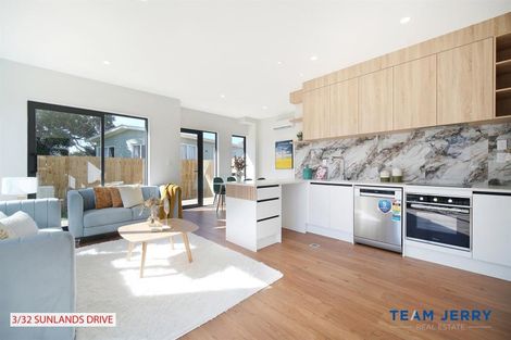 Photo of property in 3/32 Sunlands Drive, Manurewa, Auckland, 2102