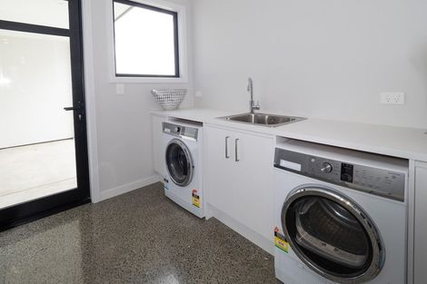 Photo of property in 15 Lake View Terrace, Huntingdon, Ashburton, 7774