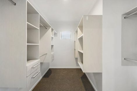 Photo of property in 17 Witton Place, Schnapper Rock, Auckland, 0632