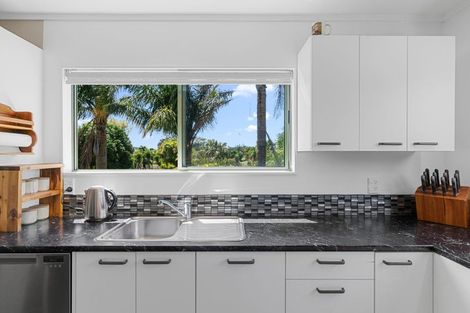 Photo of property in 338 South Road, Waipu, 0582