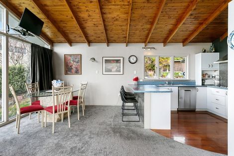 Photo of property in 8 Scenic Heights, Acacia Bay, Taupo, 3330