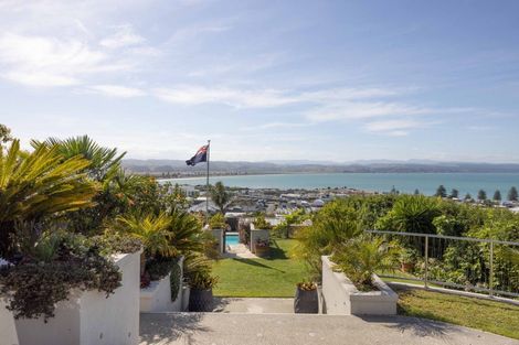 Photo of property in 12 George Street, Hospital Hill, Napier, 4110
