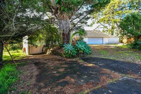 Photo of property in 114 Ennis Avenue, Pakuranga Heights, Auckland, 2010