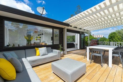 Photo of property in 2/41 Wright Road, Point Chevalier, Auckland, 1022