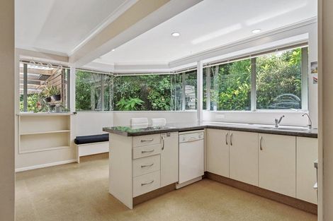 Photo of property in 8a Williams Terrace, Fitzherbert, Palmerston North, 4410