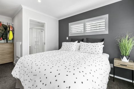 Photo of property in 14 Buddle Road, Wallaceville, Upper Hutt, 5018