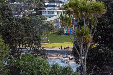 Photo of property in 5 Churchill Road, Murrays Bay, Auckland, 0630