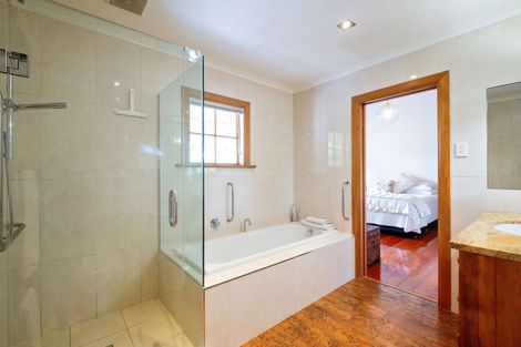 Photo of property in 29 Cameron Road, Bluff Hill, Napier, 4110