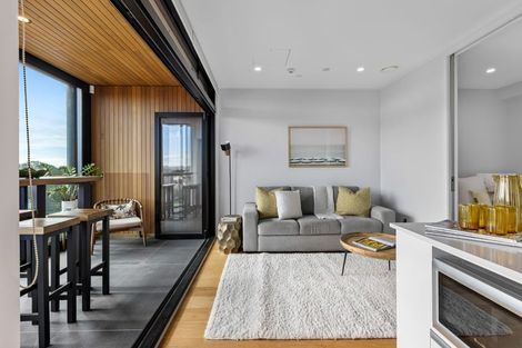 Photo of property in Frank Sargeson Apts, 302/80 Anzac Street, Takapuna, Auckland, 0622