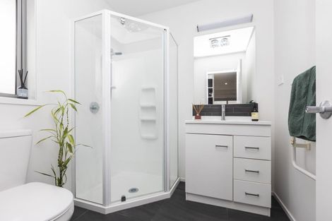 Photo of property in 18 Makawe Roa Street, Marshland, Christchurch, 8083