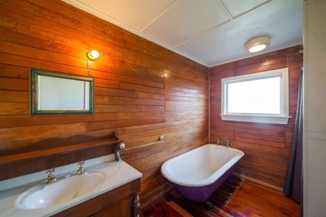 Photo of property in 371 Waihi Road, Normanby, Hawera, 4614