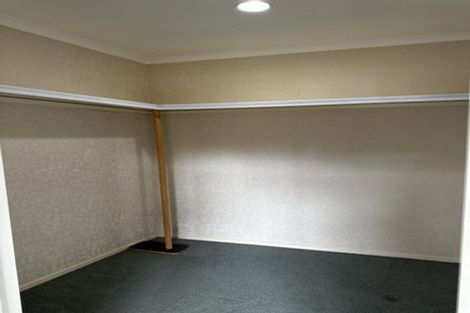 Photo of property in 1/47 Carnoustie Drive, Wattle Downs, Auckland, 2103