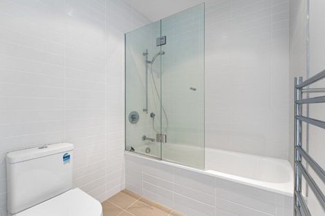 Photo of property in Sentinel Apartments, 2201/3 Northcroft Street, Takapuna, Auckland, 0622