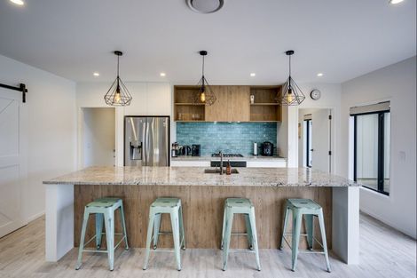 Photo of property in 29 Pohutukawa Drive, Eskdale, Napier, 4182