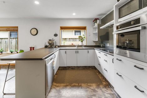 Photo of property in 16 Malthouse Crescent, Brightwater, 7022