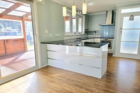 Photo of property in 5 Holyoake Crescent, Avalon, Lower Hutt, 5011