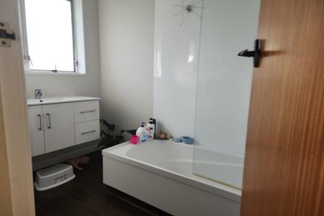 Photo of property in 3 Hawthorn Crescent, Stokes Valley, Lower Hutt, 5019