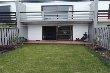 Photo of property in 5/49 Waltham Road, Sydenham, Christchurch, 8023