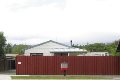 Photo of property in 168 Akatarawa Road, Birchville, Upper Hutt, 5018