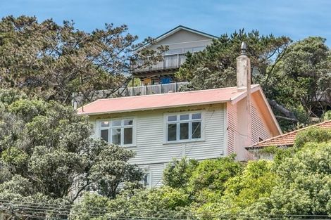 Photo of property in 175 Houghton Bay Road, Houghton Bay, Wellington, 6023