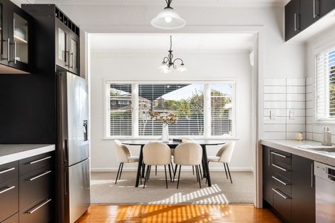 Photo of property in 87 Avondale Road, Greenmeadows, Napier, 4112