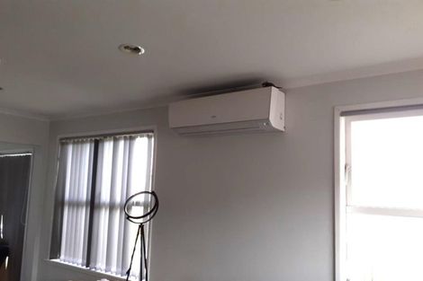 Photo of property in 10 Mcclintock Road, Massey, Auckland, 0614