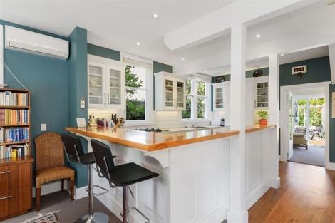 Photo of property in 56 Dyers Pass Road, Cashmere, Christchurch, 8022