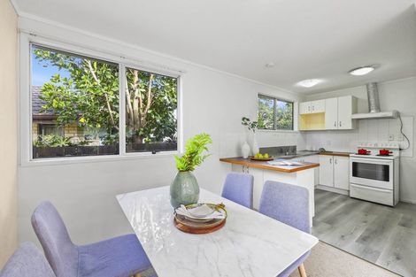 Photo of property in 9 Dianne Louise Drive, Half Moon Bay, Auckland, 2012