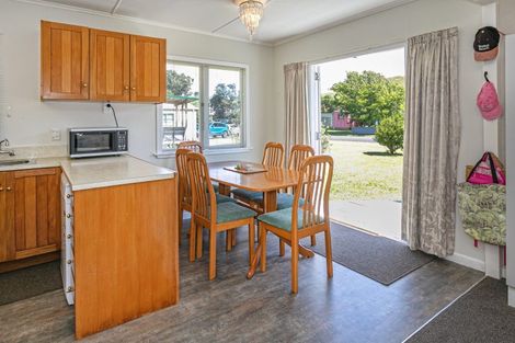 Photo of property in 35 Marlin Place, Whiritoa, Whangamata, 3691