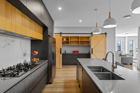 Photo of property in 61 Symes Drive, Red Beach, 0932